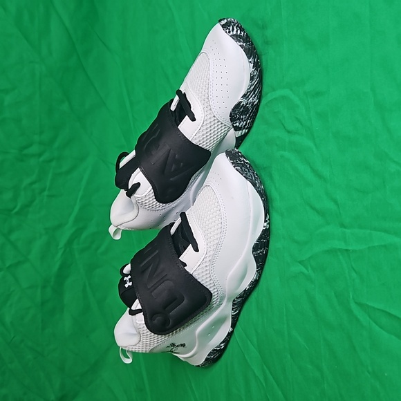 Under Armour UA GS ZONE BB 2 COOL SNEAKERS - Picture 3 of 10